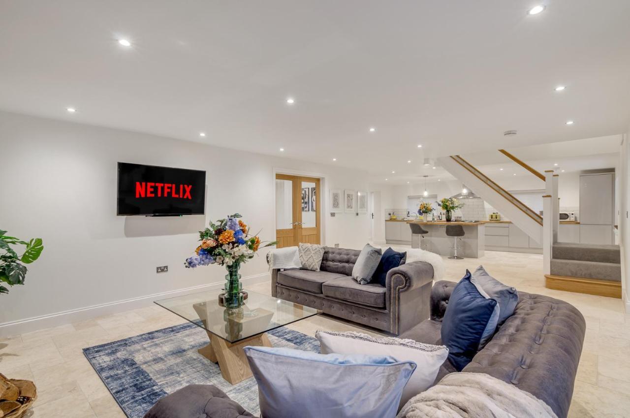 Spacious 6-Bed Home, Near The Norfolk Broads Clippesby Dış mekan fotoğraf