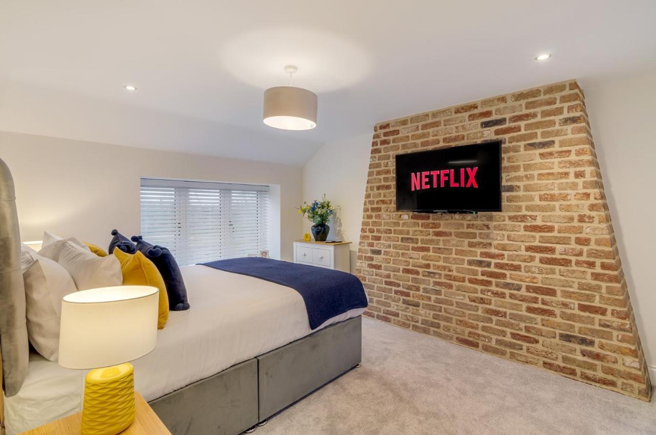 Spacious 6-Bed Home, Near The Norfolk Broads Clippesby Dış mekan fotoğraf