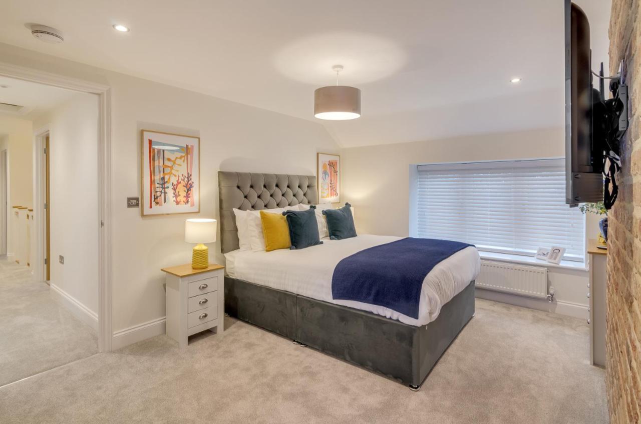 Spacious 6-Bed Home, Near The Norfolk Broads Clippesby Dış mekan fotoğraf