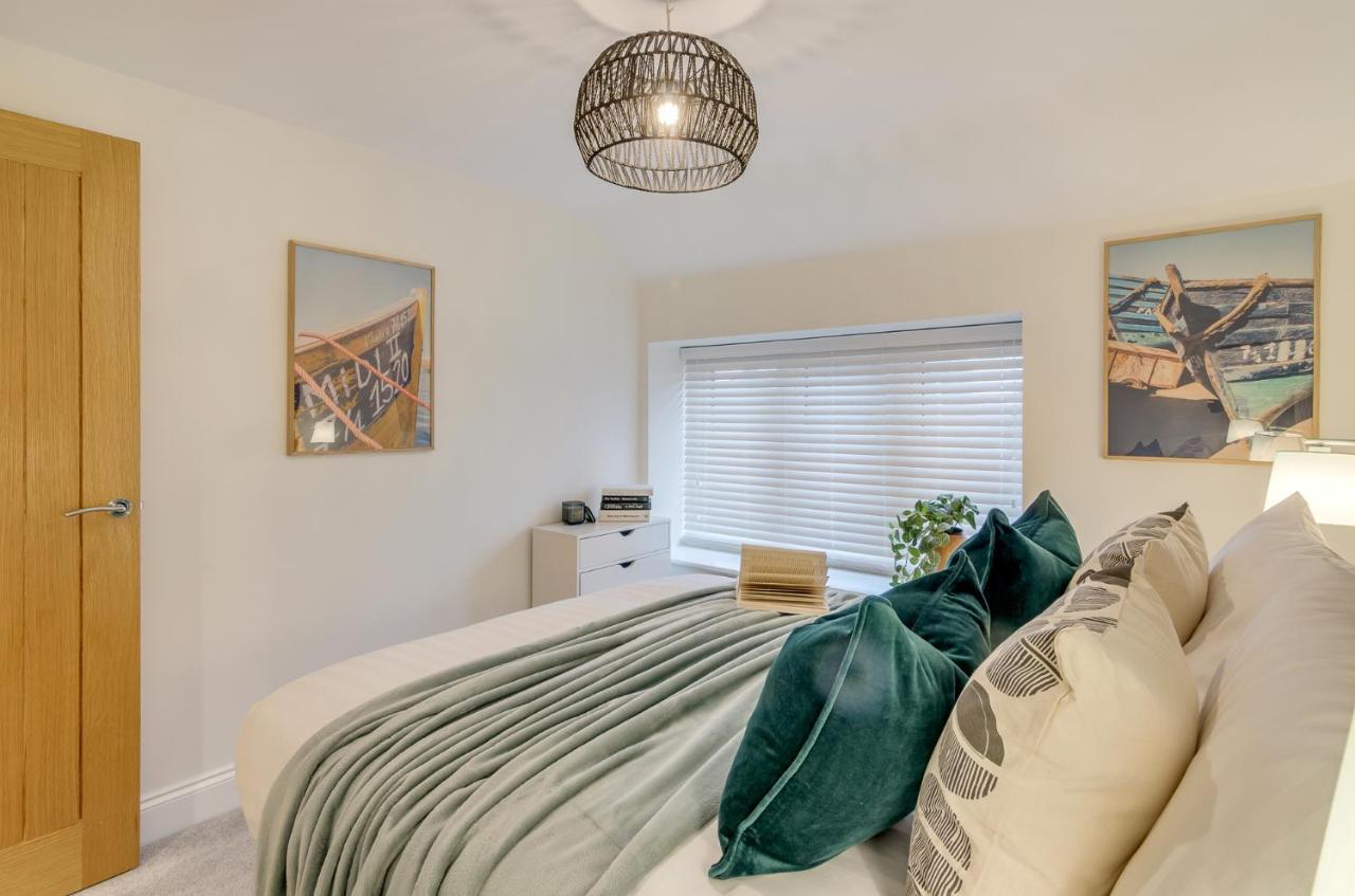Spacious 6-Bed Home, Near The Norfolk Broads Clippesby Dış mekan fotoğraf