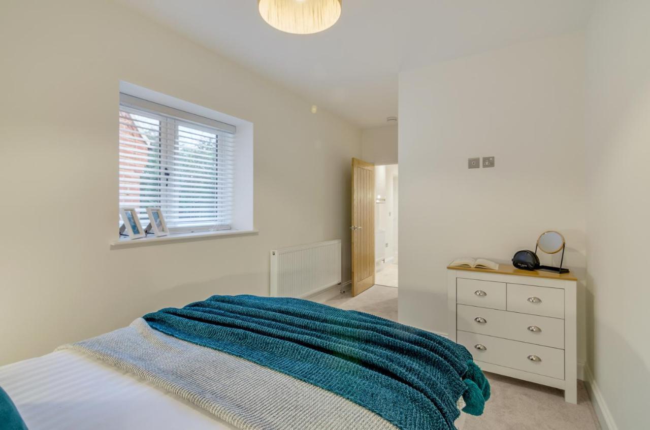 Spacious 6-Bed Home, Near The Norfolk Broads Clippesby Dış mekan fotoğraf