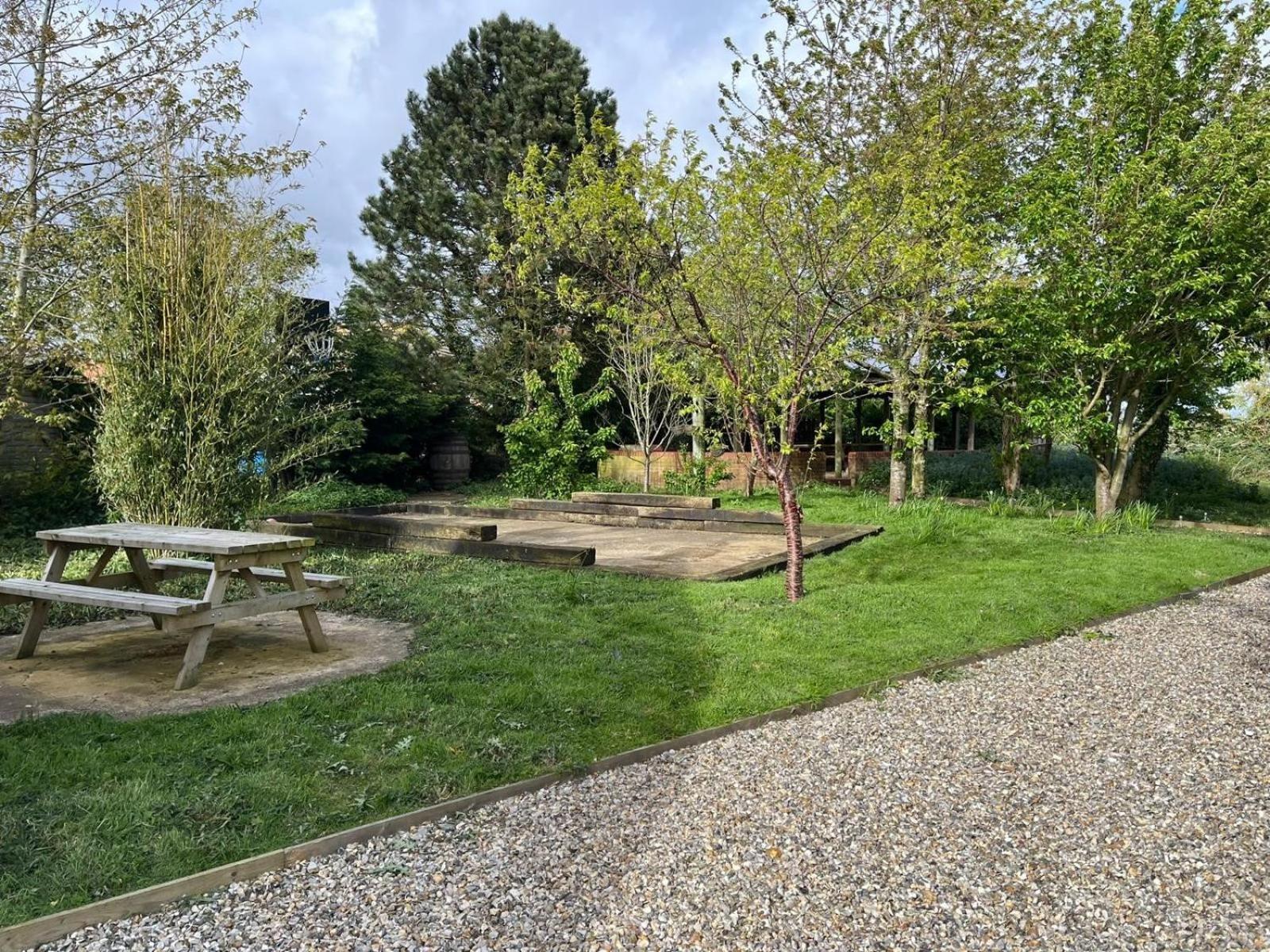 Spacious 6-Bed Home, Near The Norfolk Broads Clippesby Dış mekan fotoğraf